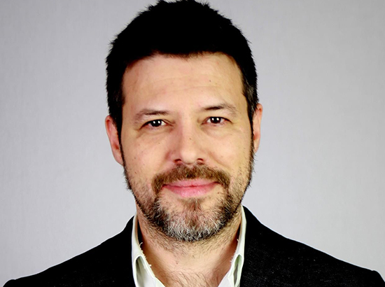 Hector De Silva